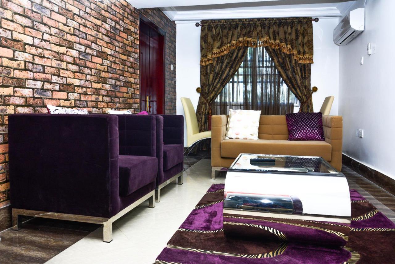 Crystal House International Hotel Илорин Экстерьер фото