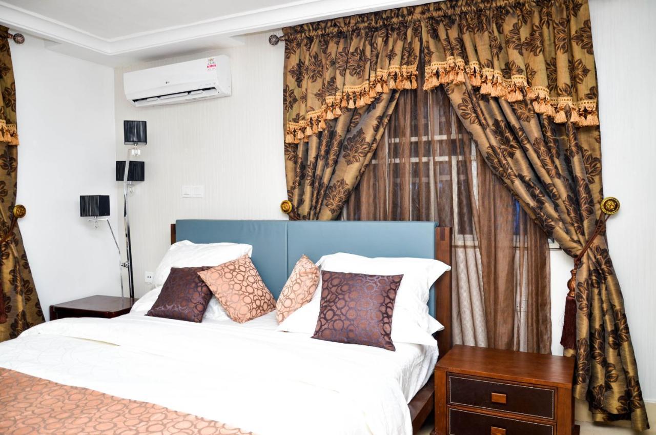Crystal House International Hotel Илорин Экстерьер фото
