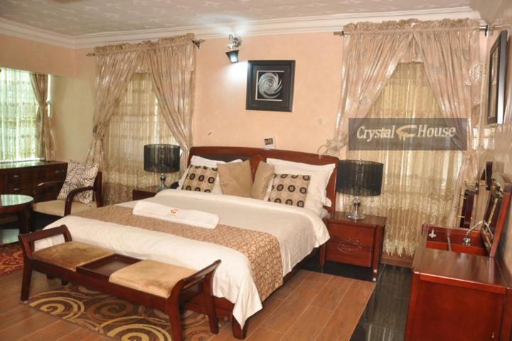 Crystal House International Hotel Илорин Экстерьер фото